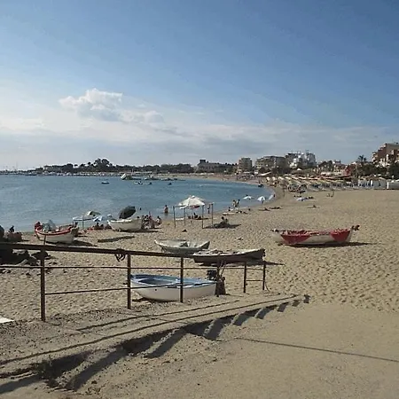Casa Tysandros Due Passi Dal Mare Giardini Naxos