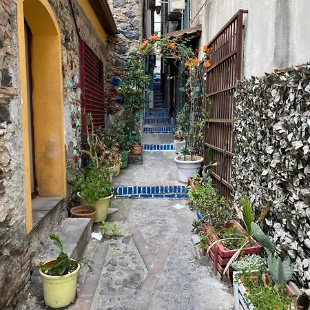 Casa Tysandros Due Passi Dal Mare * Giardini Naxos